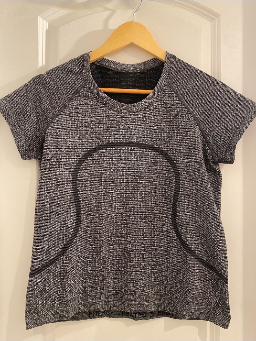 Lululemon Athletica Heather Gray Short Sleeve Athletic Tee Size 8